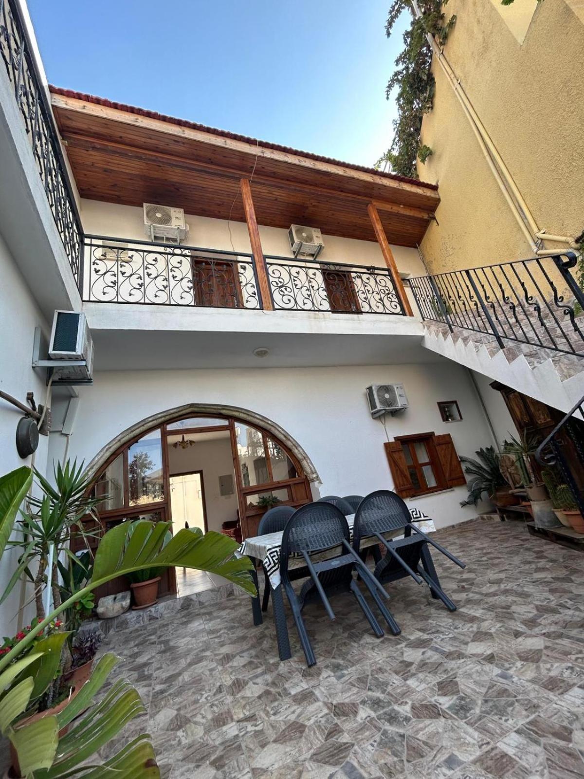 Magic Moon Guest House 法马古斯塔 外观 照片